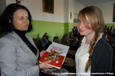 20110216-Laureatka_Olimpiady_Historycznej